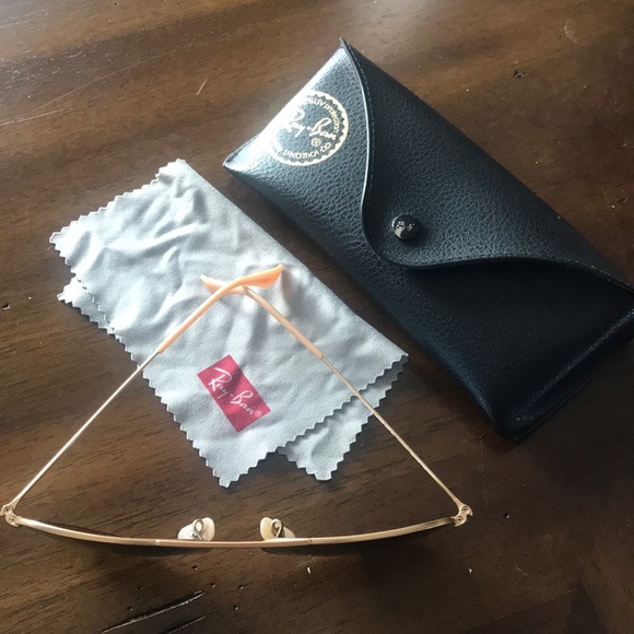 Gold aviator Ray-Ban sunglasses - Picture 3 of 5